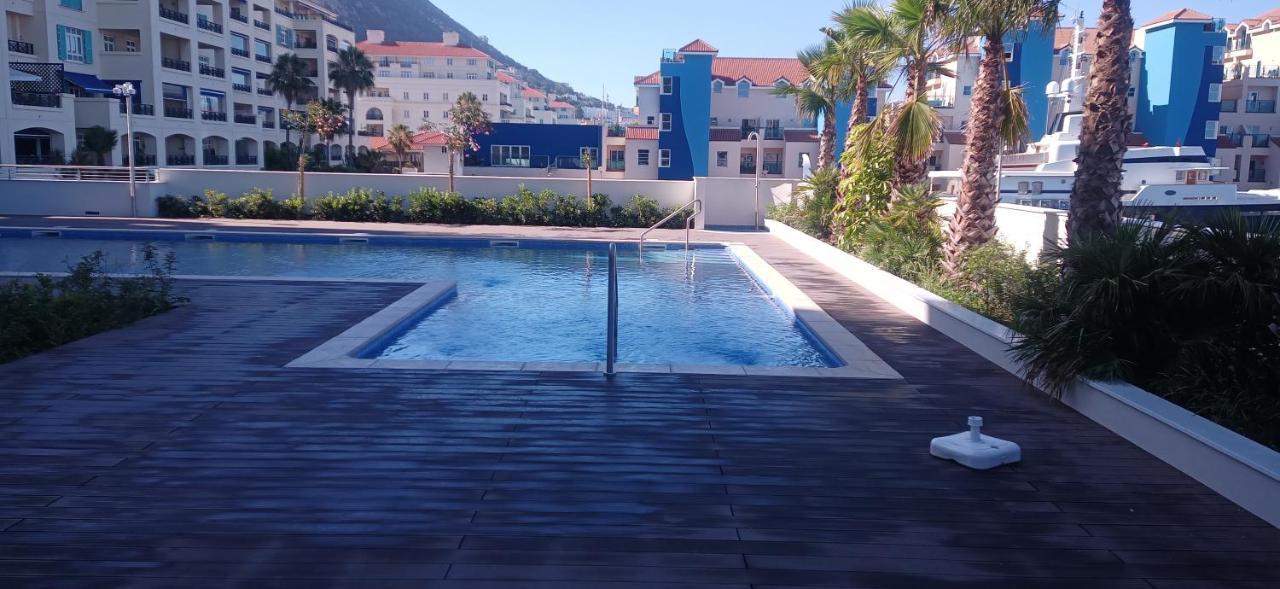 Kings Wharf Quay29 - Large Studio Apartment With 3 Pools - Gym - Rock Views - Holiday And Short Let Apartments In Гібралтар Екстер'єр фото