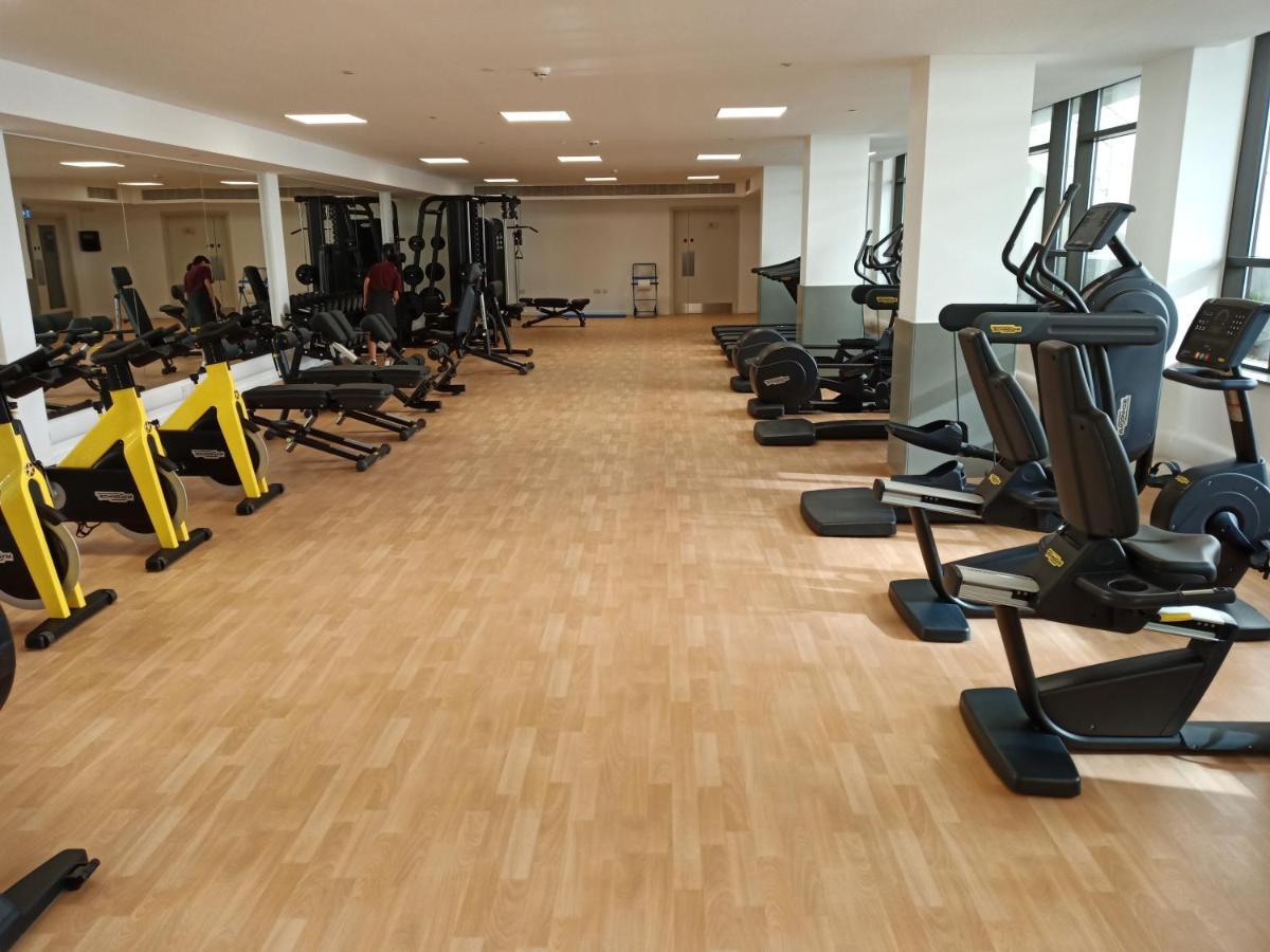 Kings Wharf Quay29 - Large Studio Apartment With 3 Pools - Gym - Rock Views - Holiday And Short Let Apartments In Гібралтар Екстер'єр фото